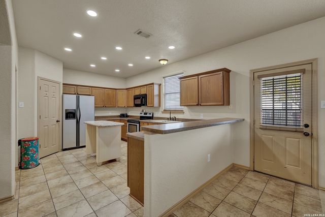 3411 Zachary, Seguin, TX 78155