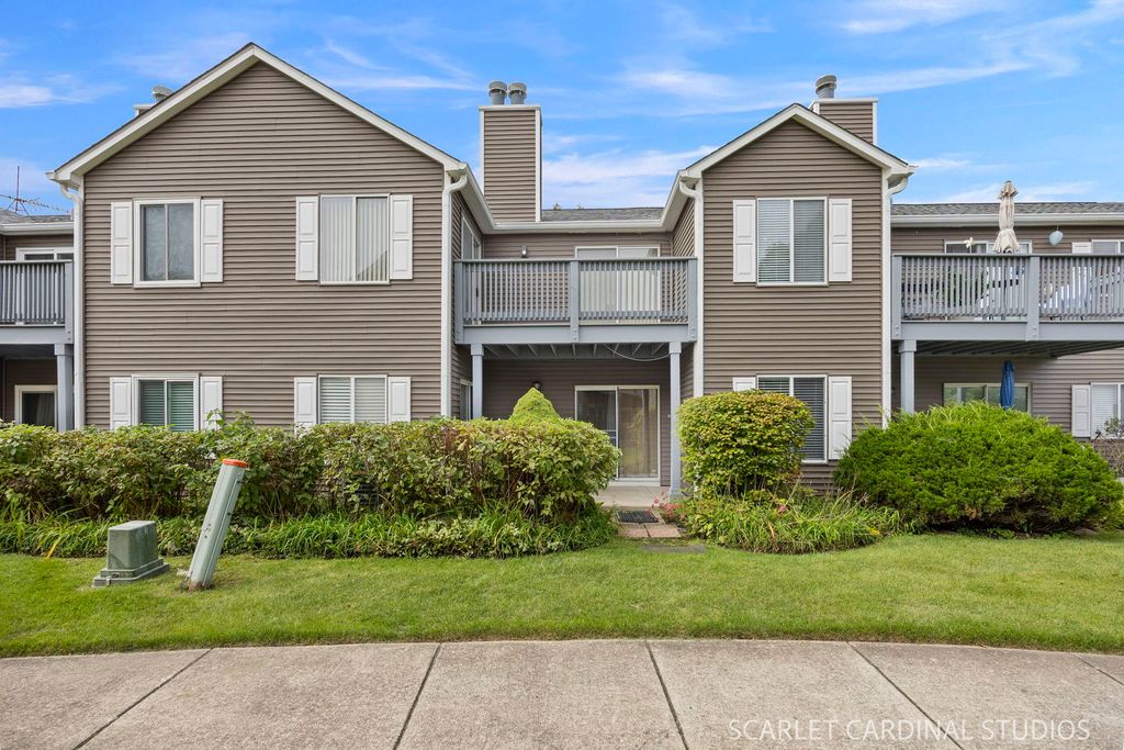 2260 Petworth Court 202D, Naperville, IL 60565 — photo 2