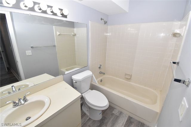 13545 Eagle Ridge DR 818, Fort Myers, FL 33912