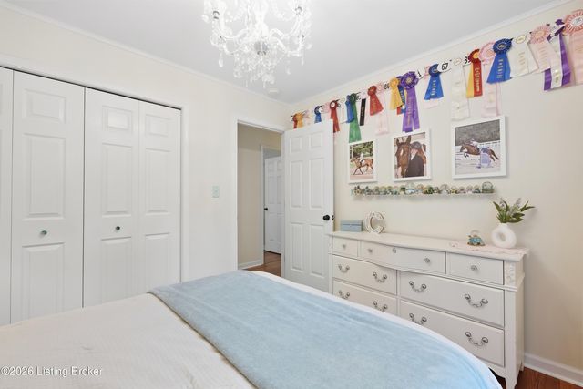 1029 Rollingwood Ln, Goshen, KY 40026