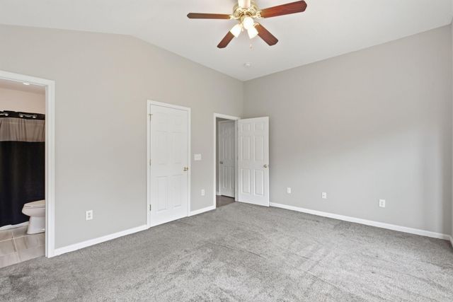 252 White Oak Trace, Lexington, KY 40511