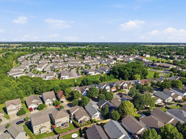 252 White Oak Trace, Lexington, KY 40511
