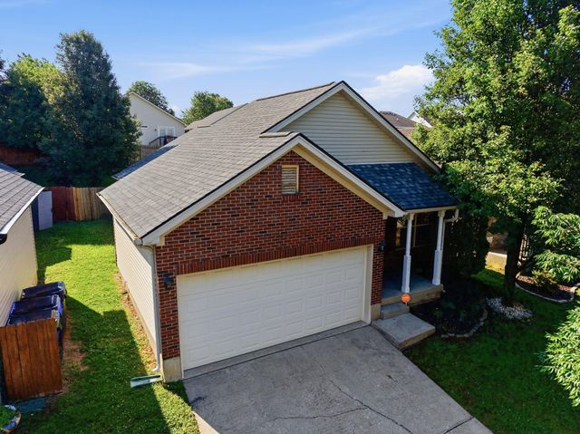 252 White Oak Trace, Lexington, KY 40511