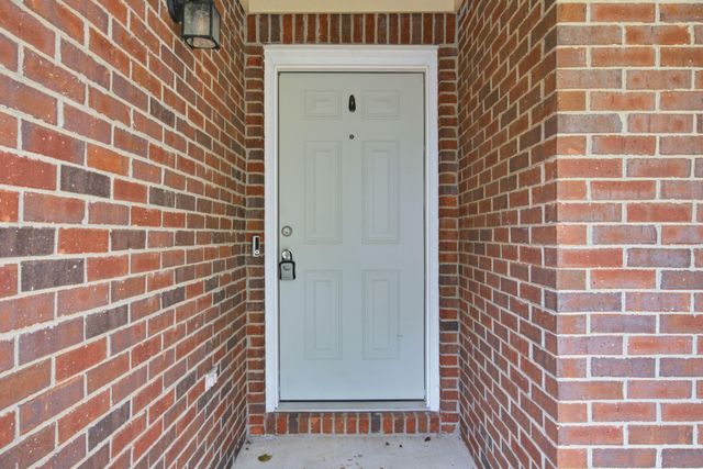 252 White Oak Trace, Lexington, KY 40511