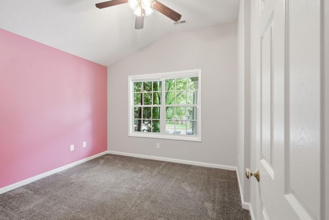 252 White Oak Trace, Lexington, KY 40511