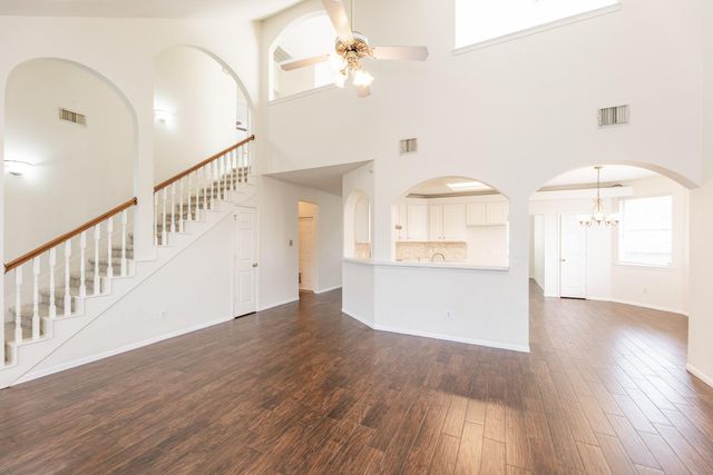 910 Presley Way, Sugar Land, TX 77479