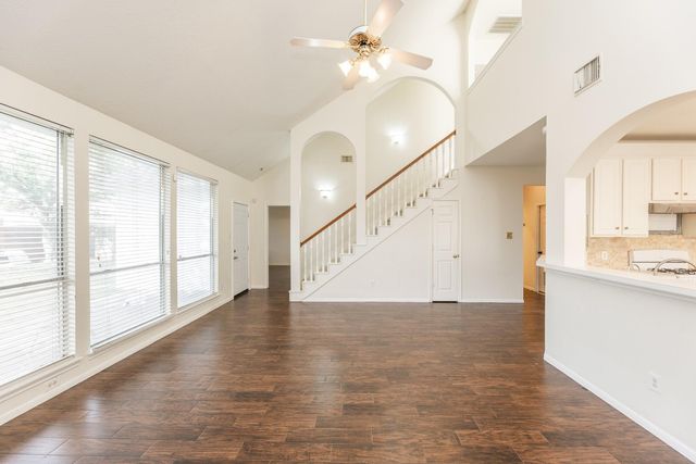 910 Presley Way, Sugar Land, TX 77479