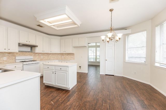 910 Presley Way, Sugar Land, TX 77479