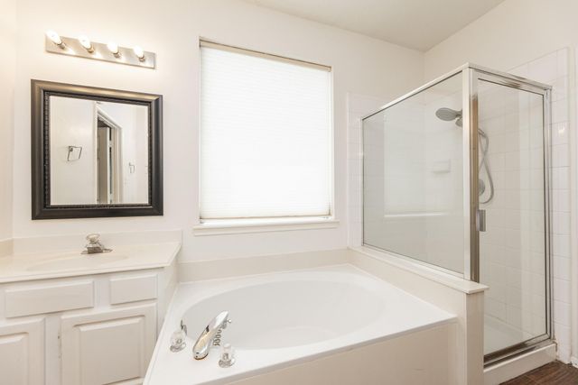 910 Presley Way, Sugar Land, TX 77479