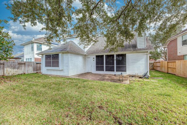 910 Presley Way, Sugar Land, TX 77479