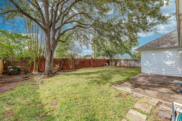 910 Presley Way, Sugar Land, TX 77479