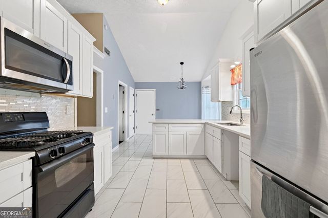 2323 Cheyenne Lane, Lawrenceville, GA 30044