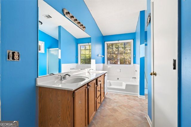2323 Cheyenne Lane, Lawrenceville, GA 30044