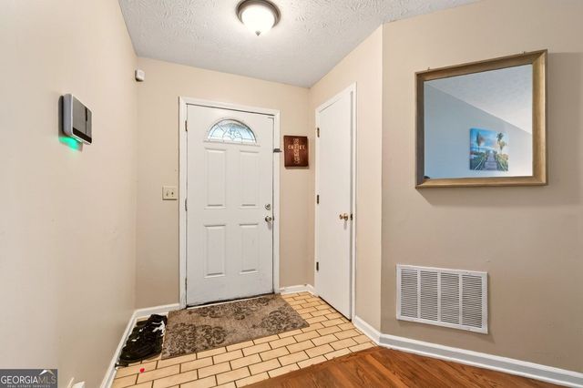 2323 Cheyenne Lane, Lawrenceville, GA 30044