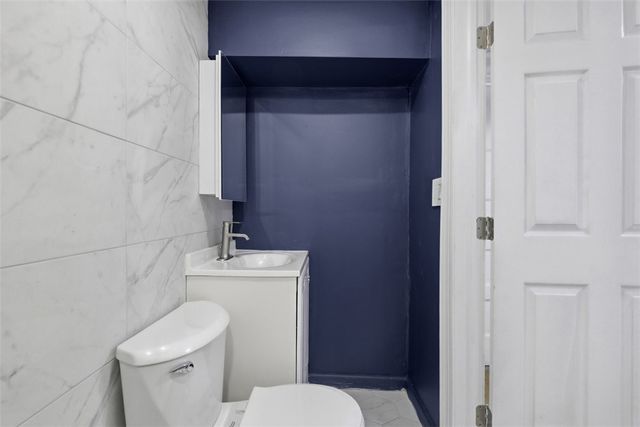 1628 Steuben St, Ingram, PA 15205