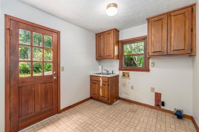 6088 Mill Stone Run, Tucker, GA 30087