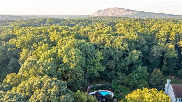 6088 Mill Stone Run, Tucker, GA 30087