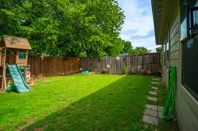206 Hubbard Street, Hillsboro, TX 76645