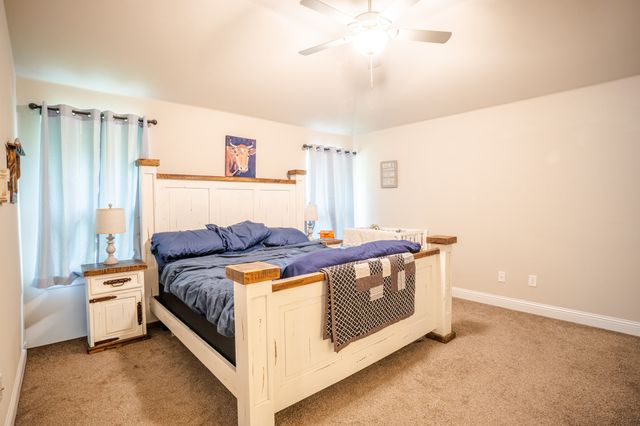 206 Hubbard Street, Hillsboro, TX 76645