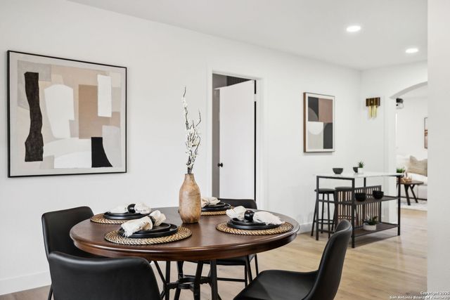 1815 Montview, San Antonio, TX 78213