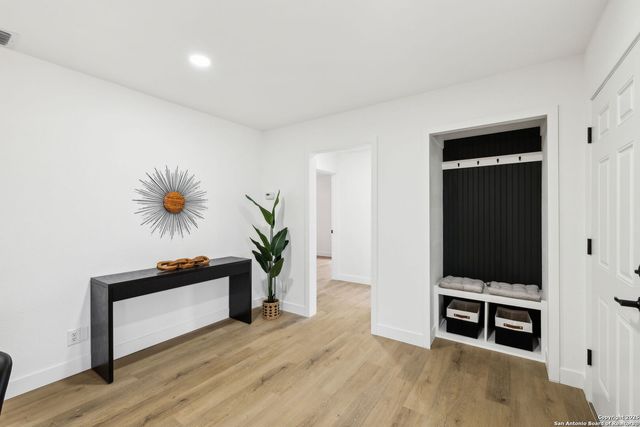 1815 Montview, San Antonio, TX 78213