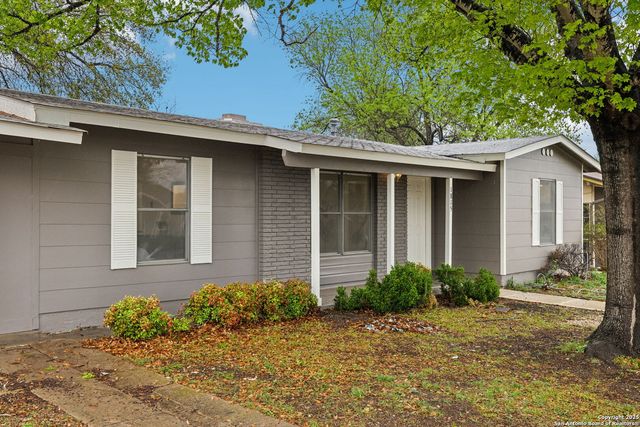 1815 Montview, San Antonio, TX 78213