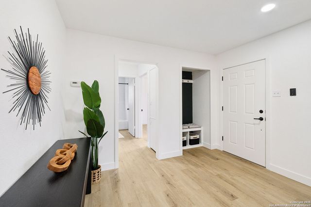 1815 Montview, San Antonio, TX 78213