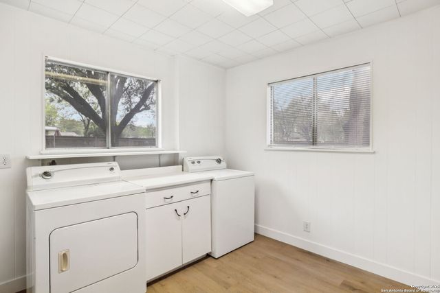 1815 Montview, San Antonio, TX 78213