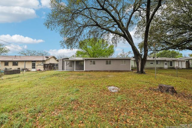 1815 Montview, San Antonio, TX 78213