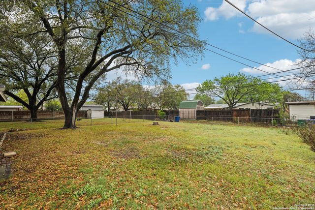 1815 Montview, San Antonio, TX 78213