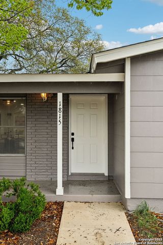 1815 Montview, San Antonio, TX 78213