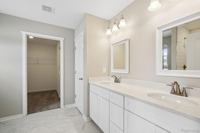 2085 Steelwood Drive, Marion Township, MI 48843