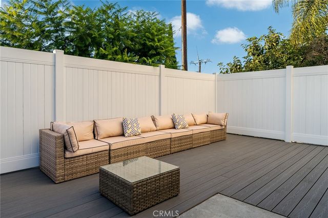 109 N Westlake Avenue 3, Los Angeles, CA 90026