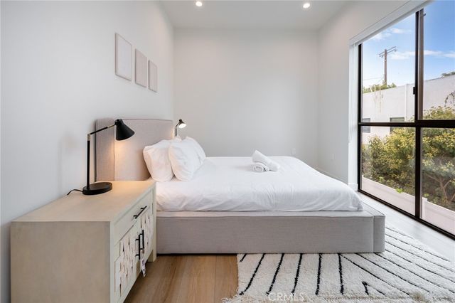 109 N Westlake Avenue 3, Los Angeles, CA 90026