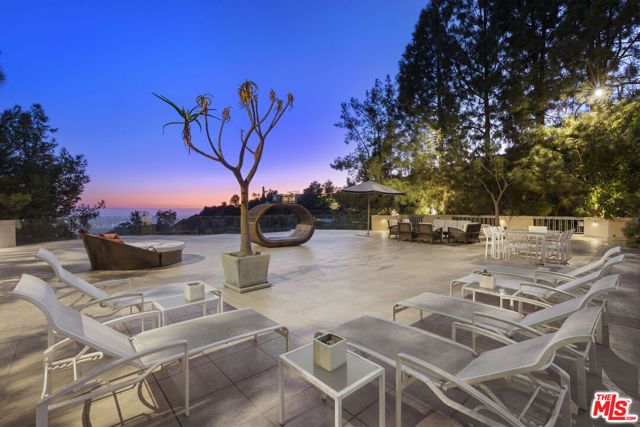 510 Leslie Lane A, Beverly Hills, CA 90210
