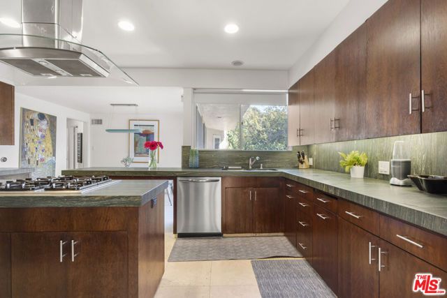 510 Leslie Lane A, Beverly Hills, CA 90210