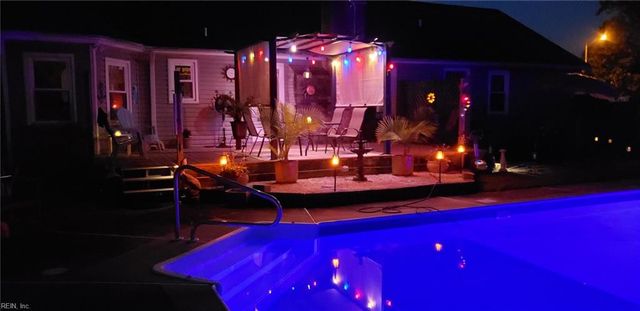 658 Blackthorne DR, Chesapeake, VA 23322