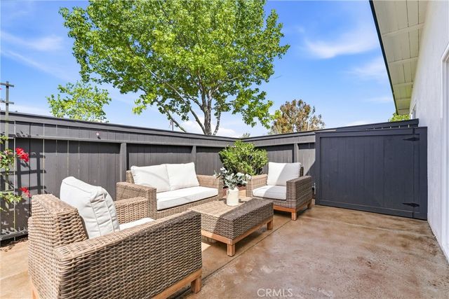 1713 Oahu Place, Costa Mesa, CA 92626