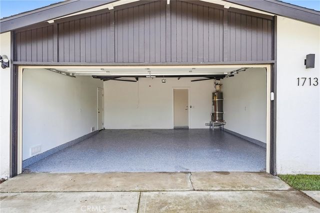 1713 Oahu Place, Costa Mesa, CA 92626