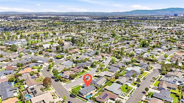 1713 Oahu Place, Costa Mesa, CA 92626