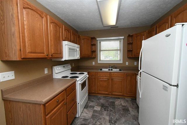 1757 Stults Road, Huntington, IN 46750