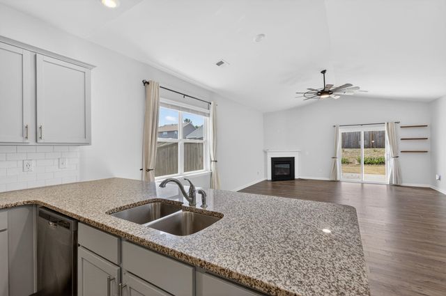 1095 Longstone Way, Spartanburg, SC 29306
