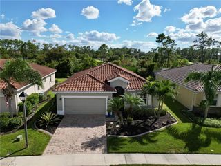 2536 Laurentina LN, Cape Coral, FL 33909