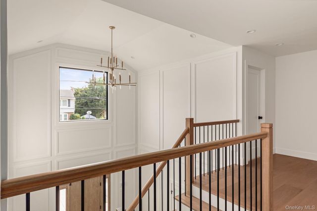 555 Marian Court, East Meadow, NY 11554