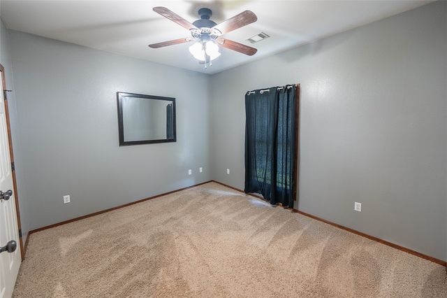 260 Hawthorne Lane, Russellville, AR 72802