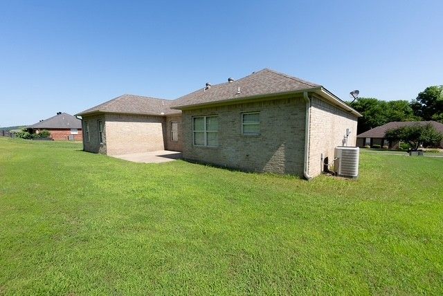 260 Hawthorne Lane, Russellville, AR 72802