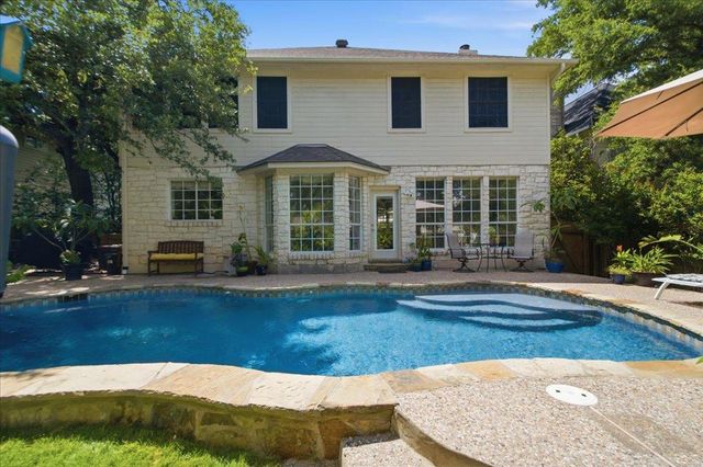 2041 Saint Andrews DR, Round Rock, TX 78664