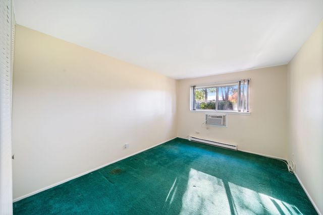 826 E Old Willow Road 103, Prospect Heights, IL 60070