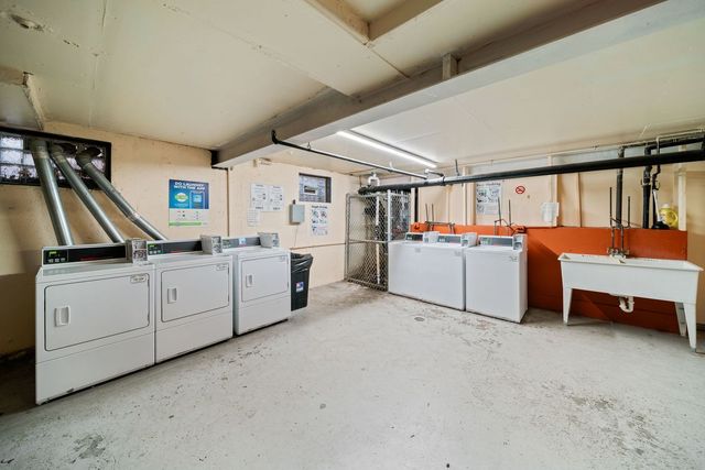 826 E Old Willow Road 103, Prospect Heights, IL 60070