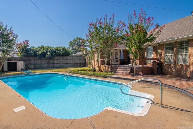 660 Bonnie Lane, Conway, AR 72034
